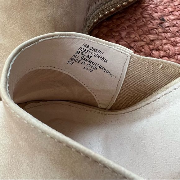 Seven Dials Size 9.5 Summer Wedges Tan/Beige - Picture 3 of 6